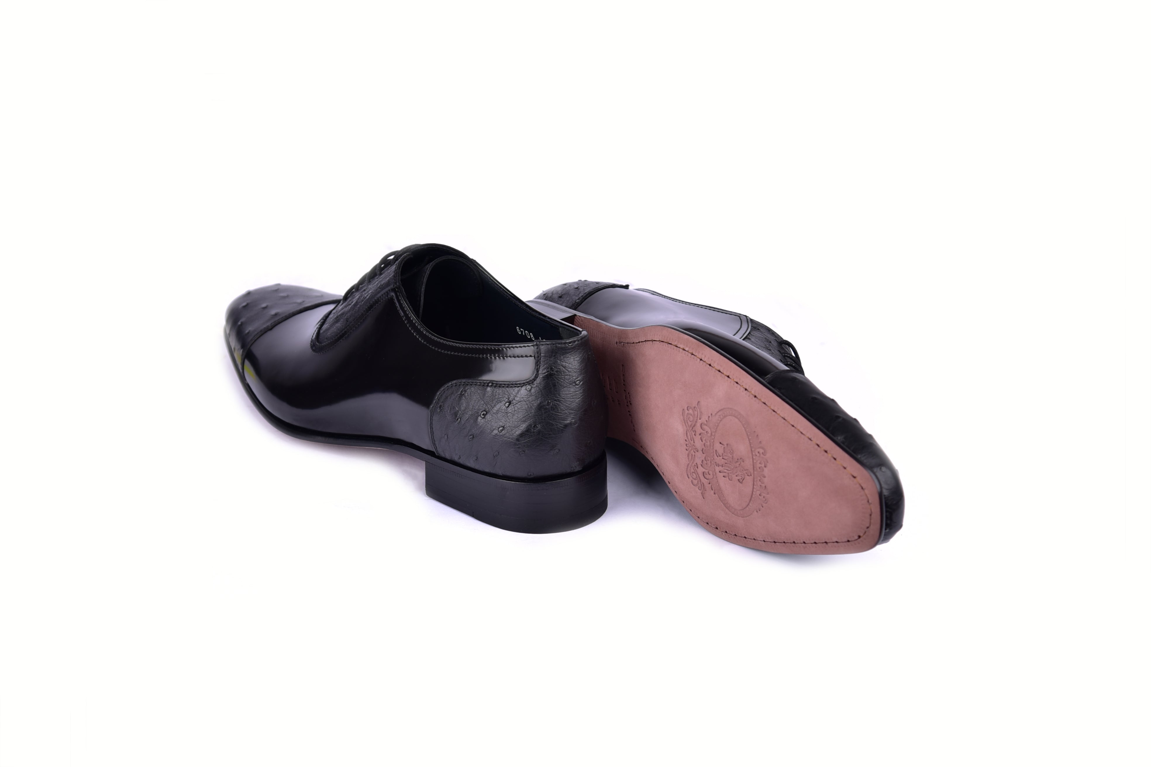 C0001301-6708 Cap toe Ostrich-Black