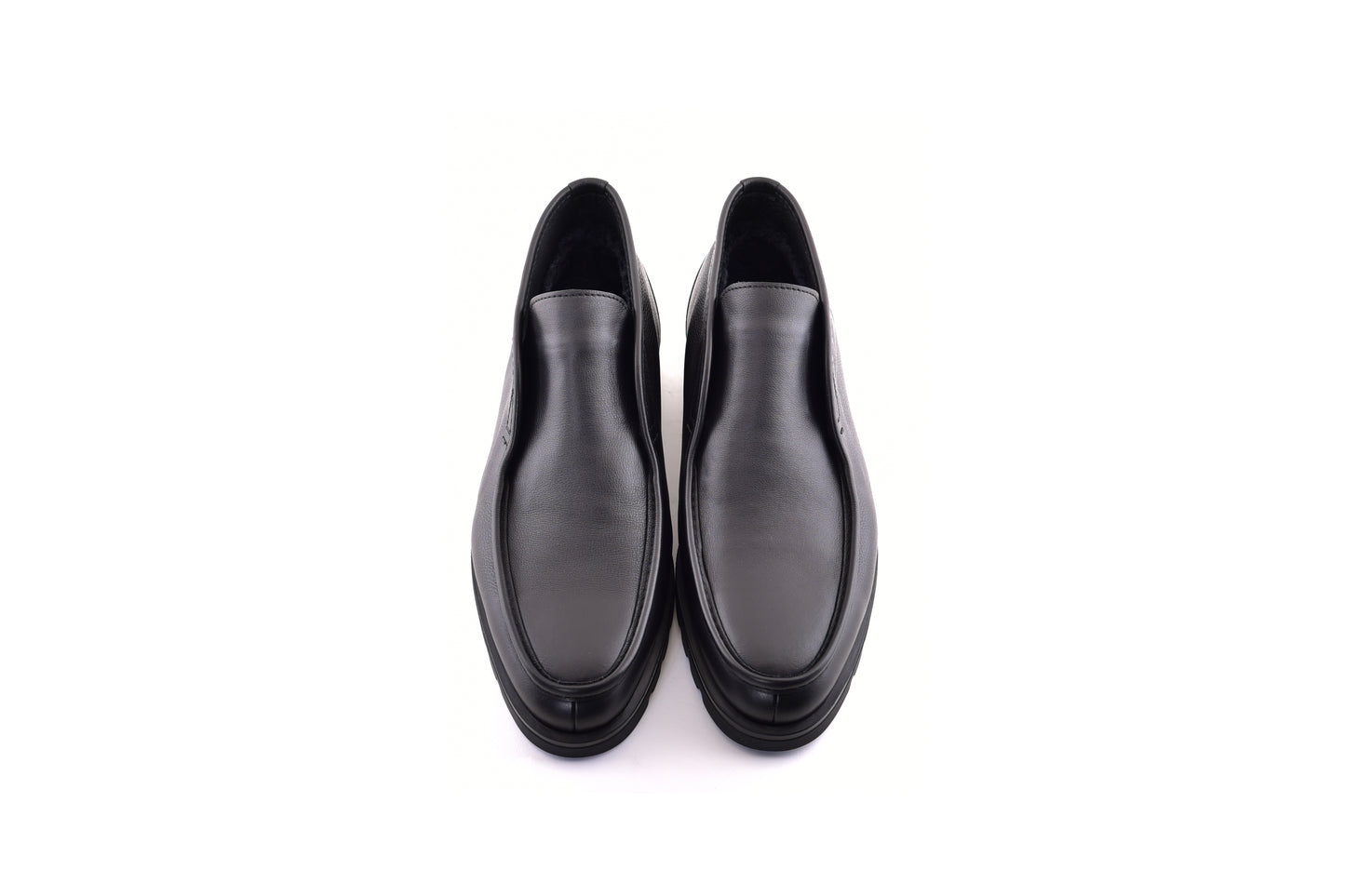 C185-7520 Shearling Lined Chukka Boot-Black