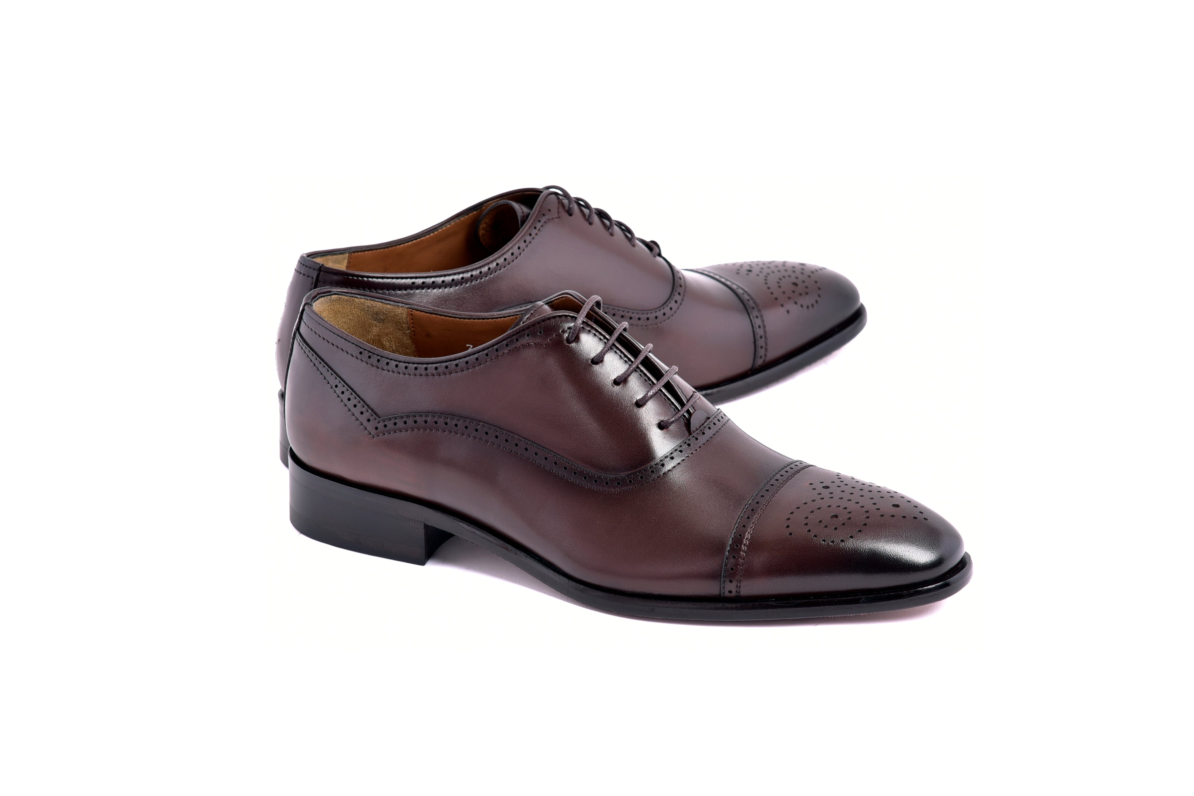 C0001105-7960 Perforated Cap toe lace up- Brown