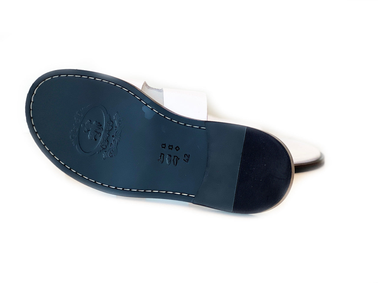 P000928- Egea Sandal- White