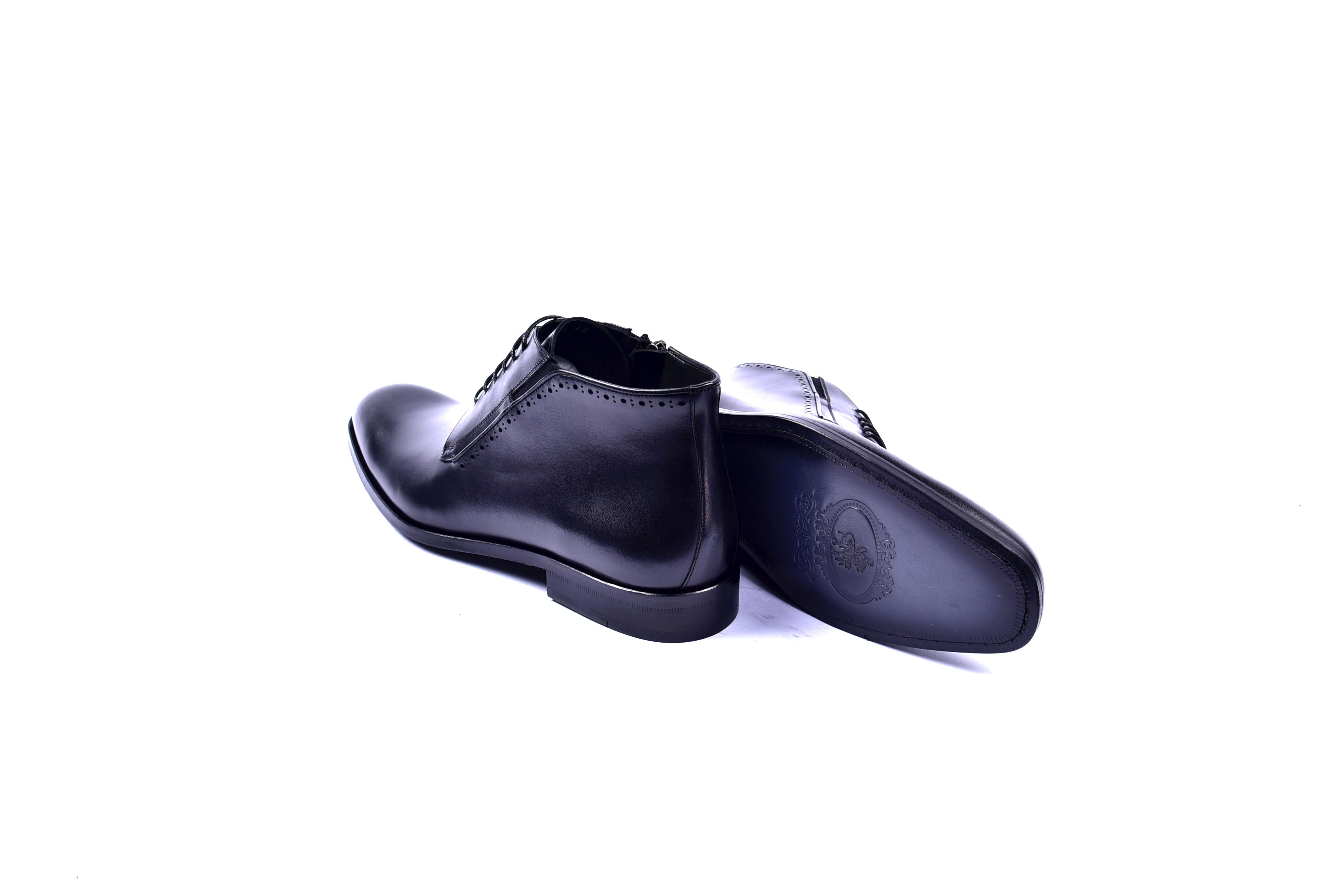 C2042-5220- Black