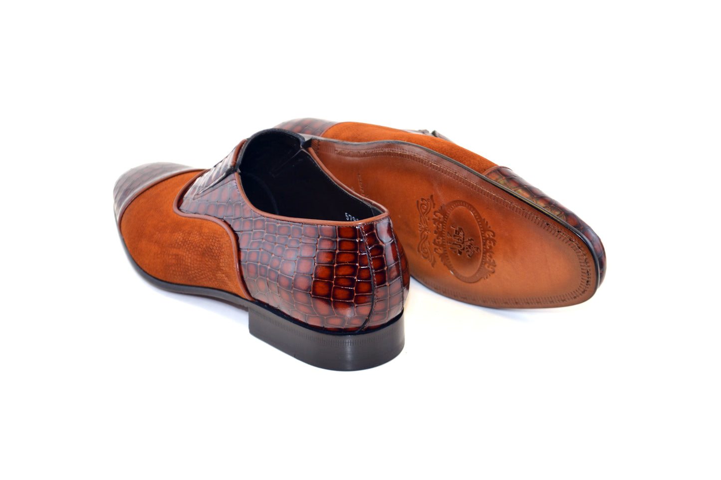 C011-5796 Cap Toe Slip On / Lace Up Tabacco