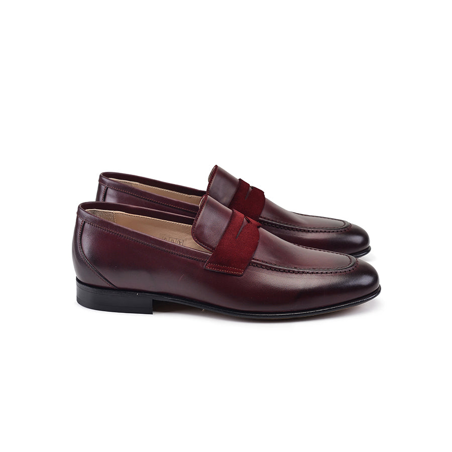 P000514 - 7504 Burgundy Loafer with suede vamp