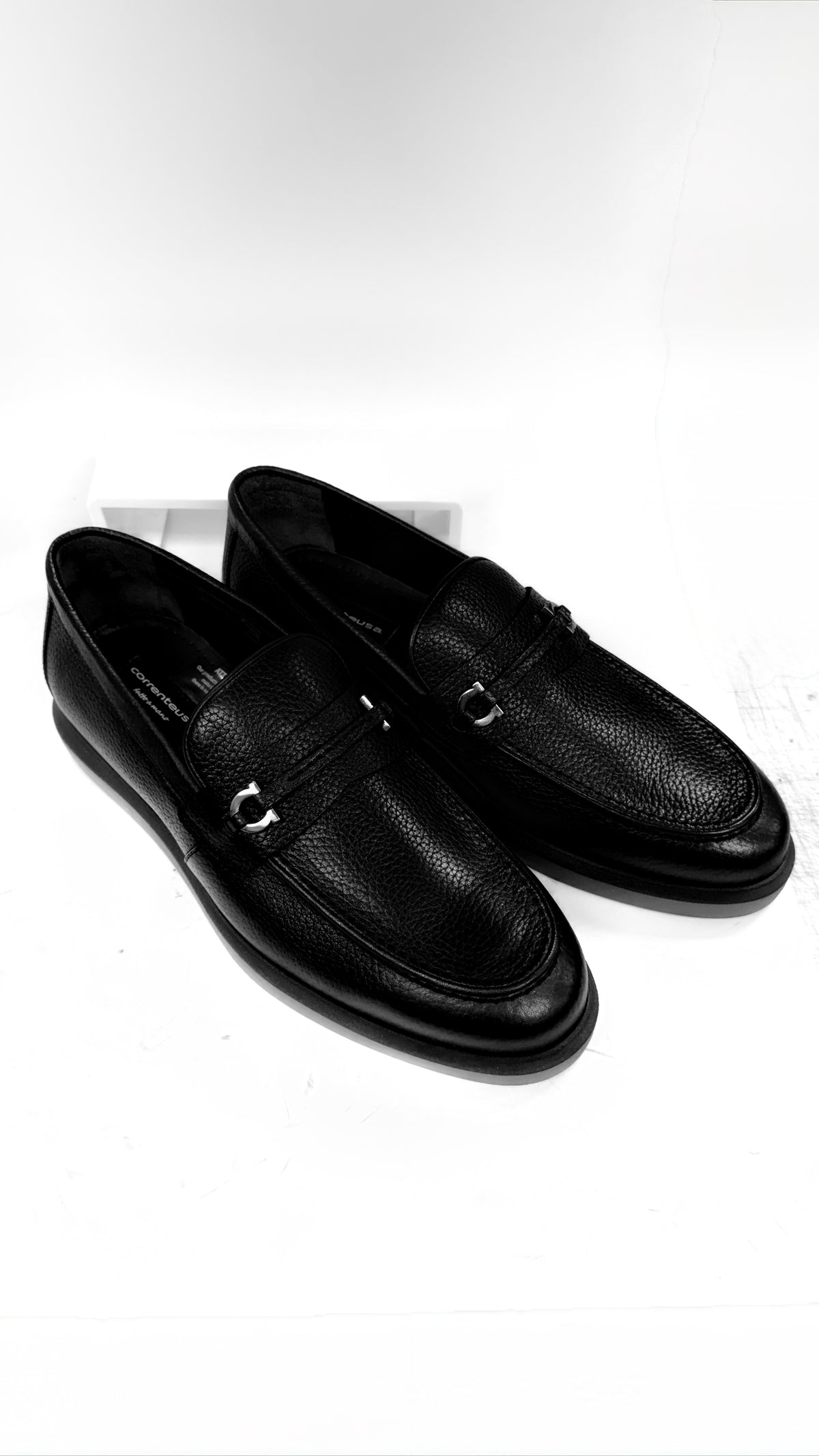 8329-Black