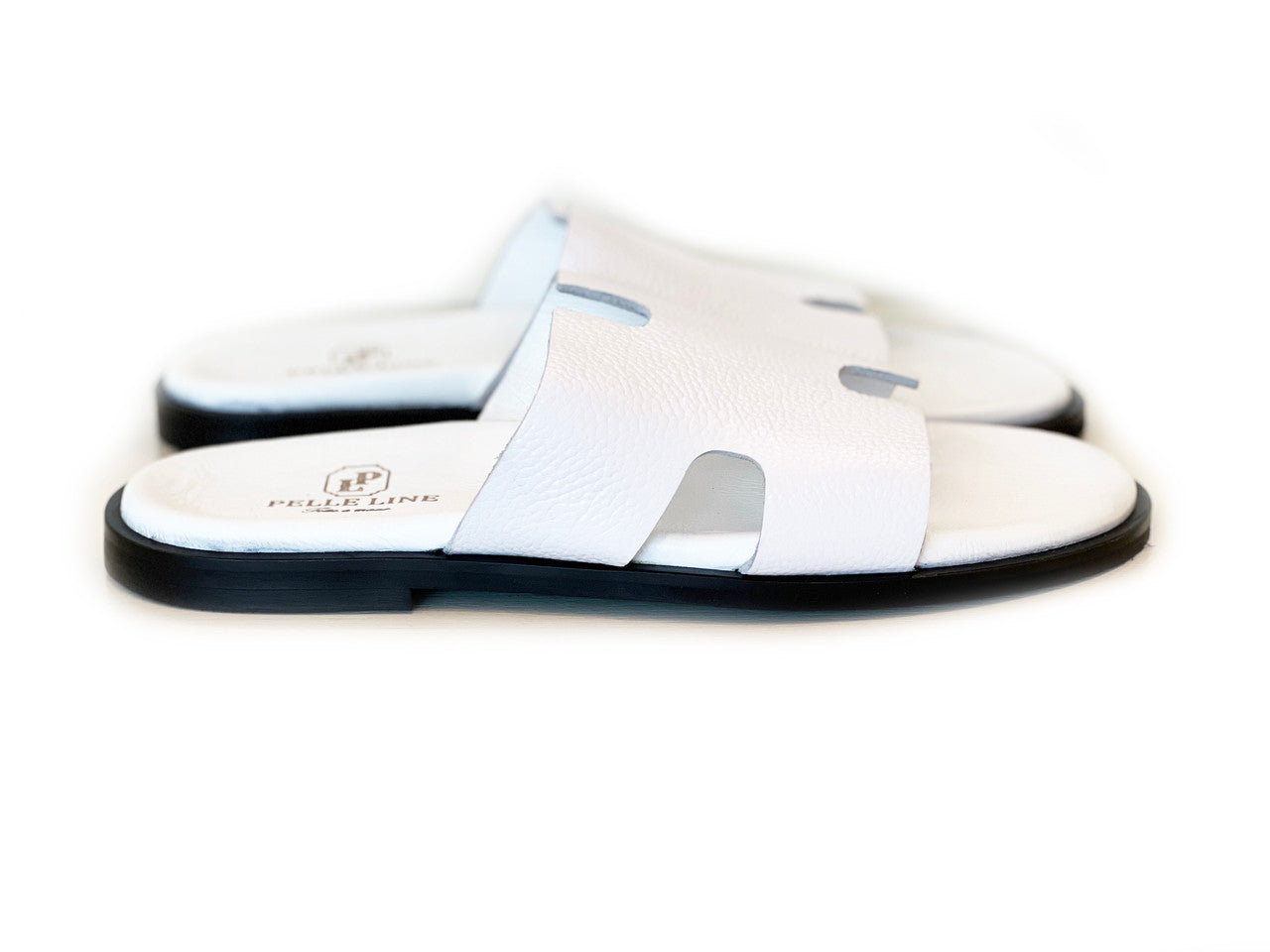 P000928- Egea Sandal- White