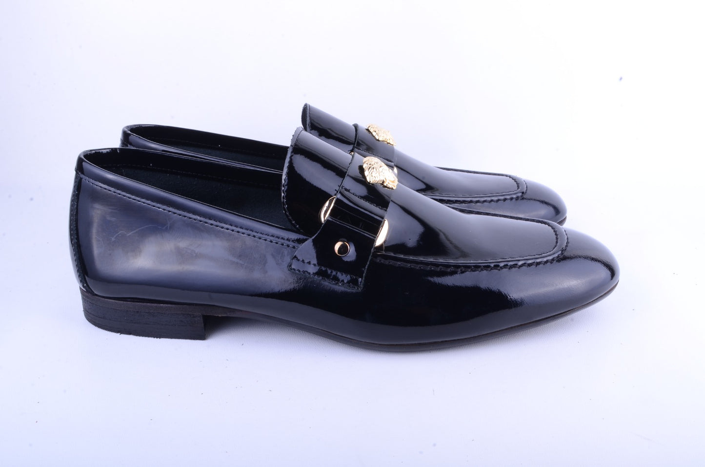 P000662-5229 Black Patent Loafer with Medusa ornament